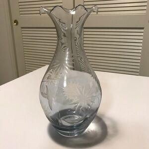 Vintage 10” Lenox cut glass Vase - Expressions of the Heart - Daisy blue